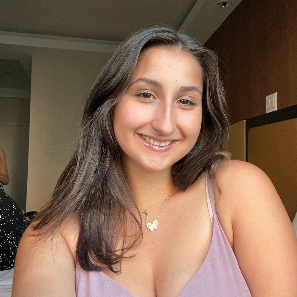 Meet your Posher, Hannah